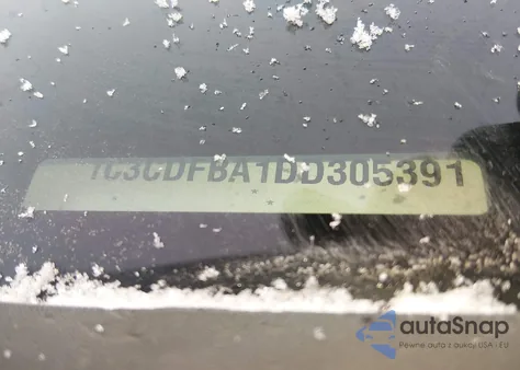 2013 Dodge Dart Sxt z USA, uszkodzony, nr VIN 1C3CDFBA1DD305391